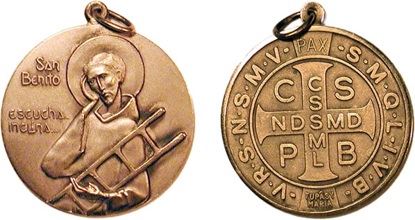 La Medalla de San Benito  Monasterio Benedictino Santa María de Los Toldos
