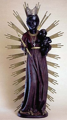 La Virgen Negra de Santa María de Los Toldos